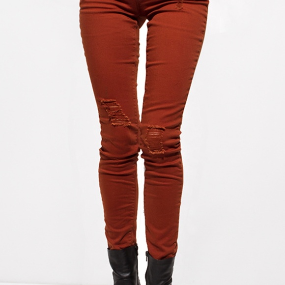 ~MID RISE DISTRESSED RIPPED KNEE SKINNY JEANS~ - Picture 5 of 7